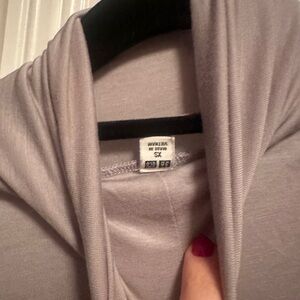 Uniqlo Light Gray Hoodie